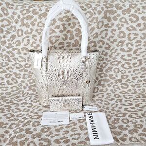 NWT Brahmin GOLDEN GLOW Abigail w/Ady Wallet